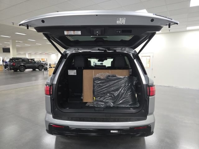 New 2026 Toyota Sequoia Platinum AWD/4WD image 18