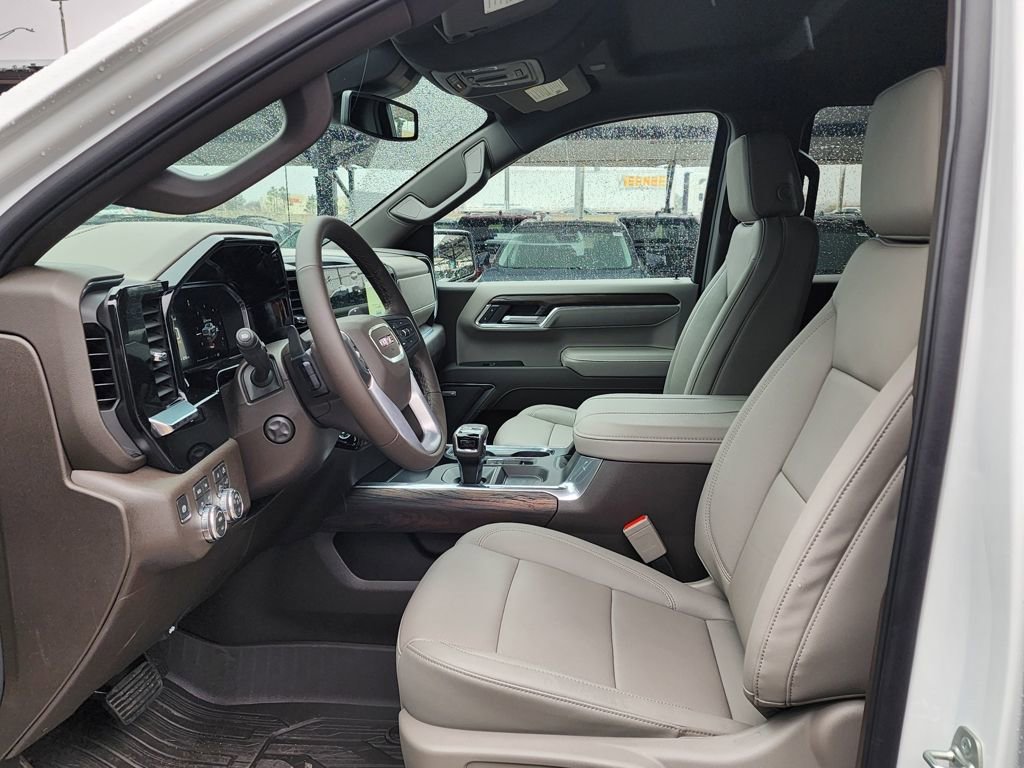 New 2026 GMC Sierra 1500 SLT w/ SLT Premium Package image 17