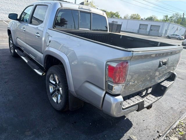 Used 2016 Toyota Tacoma Limited w/ Towing Package AWD/4WD image 6