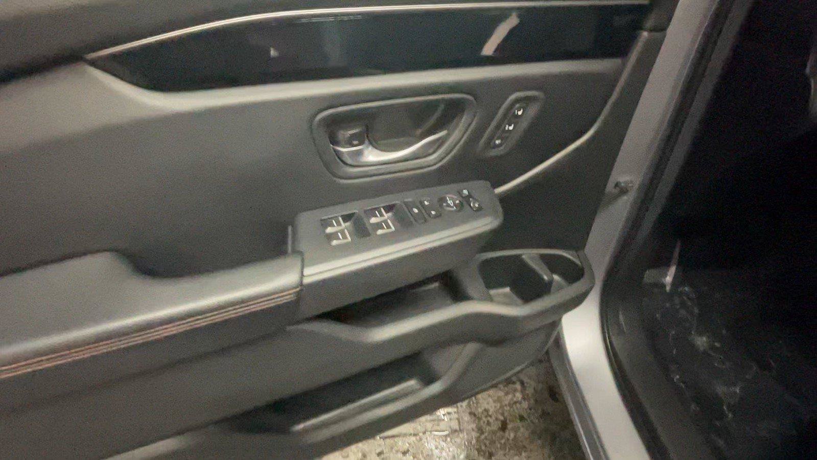 Certified 2025 Honda Pilot TrailSport image 29