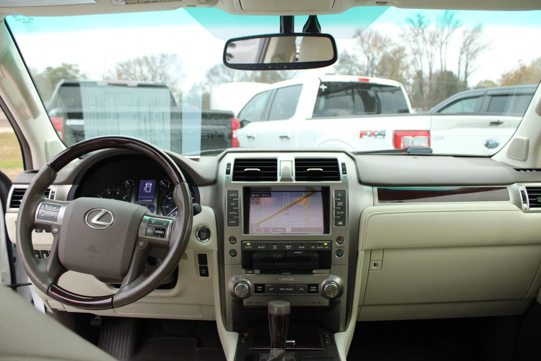 Used 2019 Lexus GX 460 Premium w/ Premium Package image 21