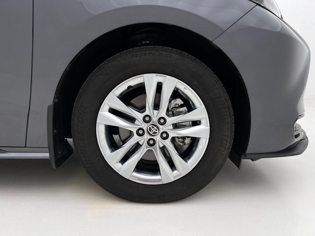 Used 2025 Toyota Sienna XLE w/ XLE Plus Package AWD/4WD image 32