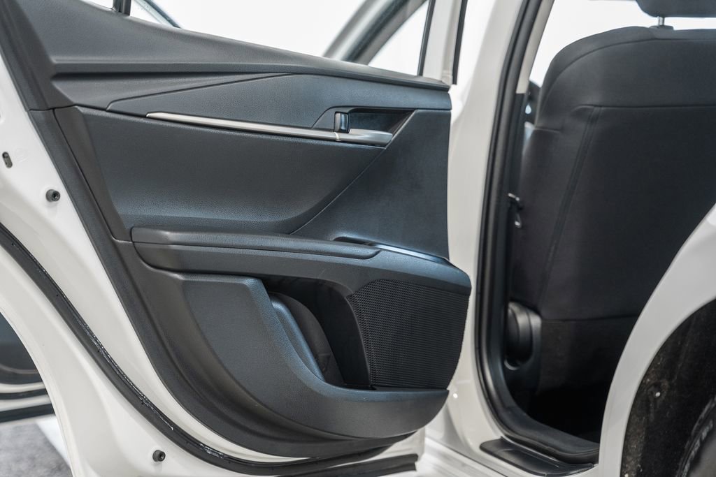 Used 2025 Toyota Camry LE image 32