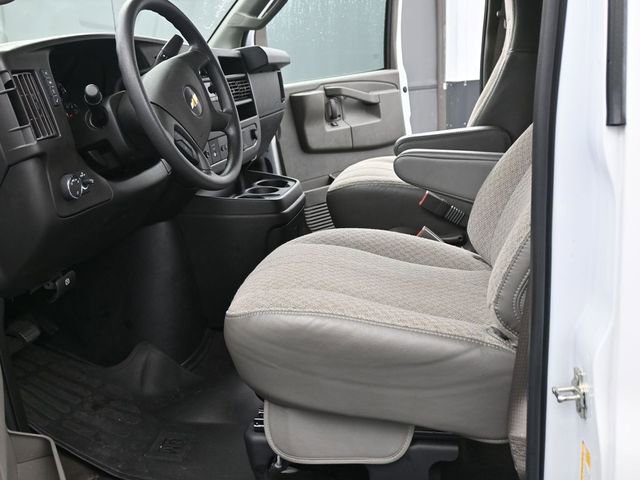 Used 2024 Chevrolet Express 3500 LT w/ LT Preferred Equipment Group image 9