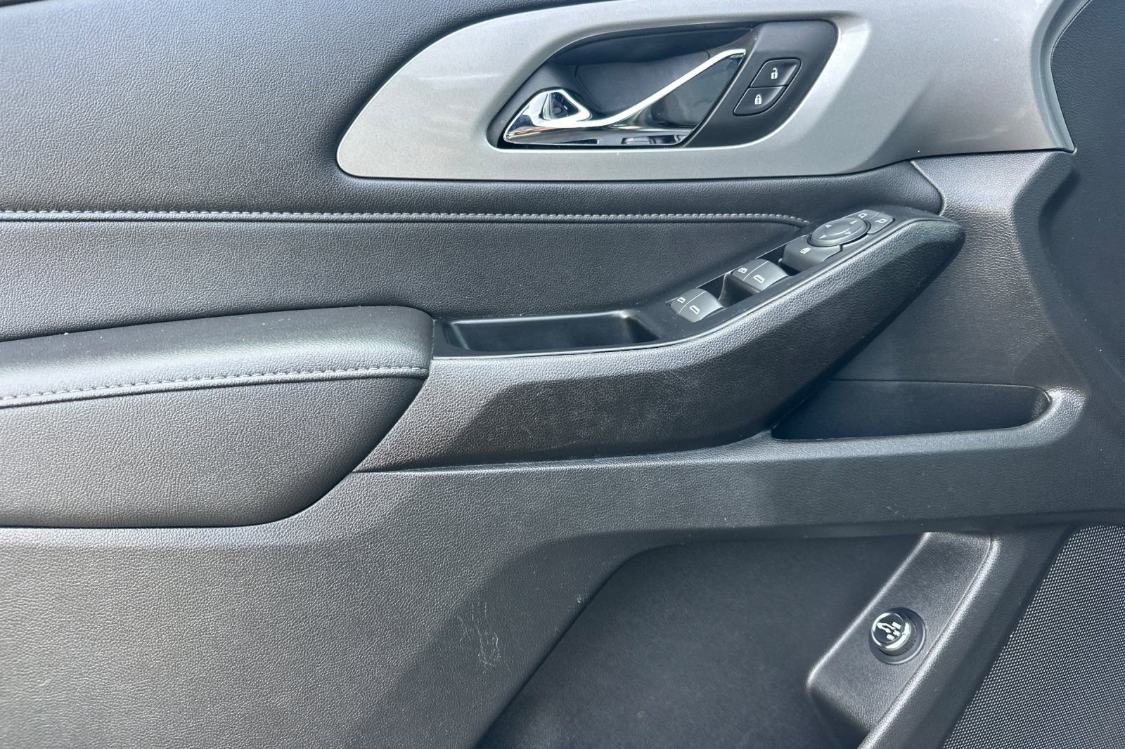 Certified 2023 Chevrolet Traverse LT image 11