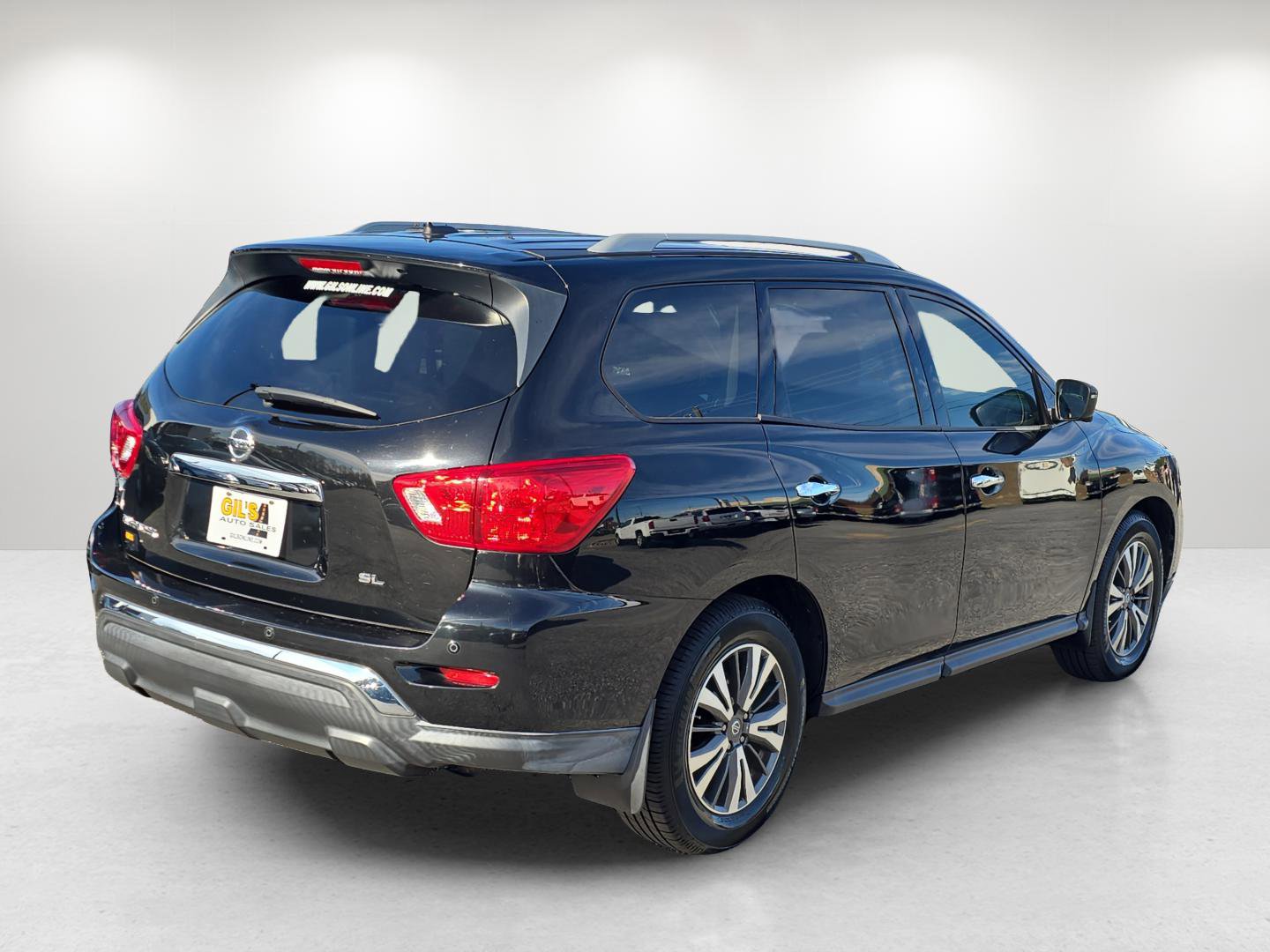 Used 2018 Nissan Pathfinder SL image 5