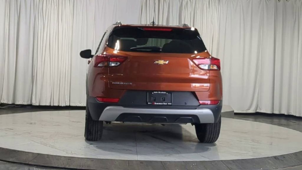 Used 2021 Chevrolet TrailBlazer LT w/ Convenience Package image 9