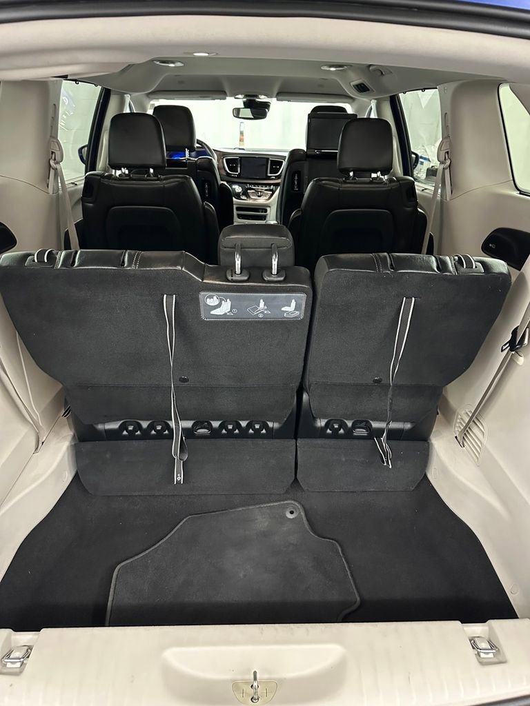 Used 2018 Chrysler Pacifica Touring-L Plus w/ Advanced Safetytec Group image 33