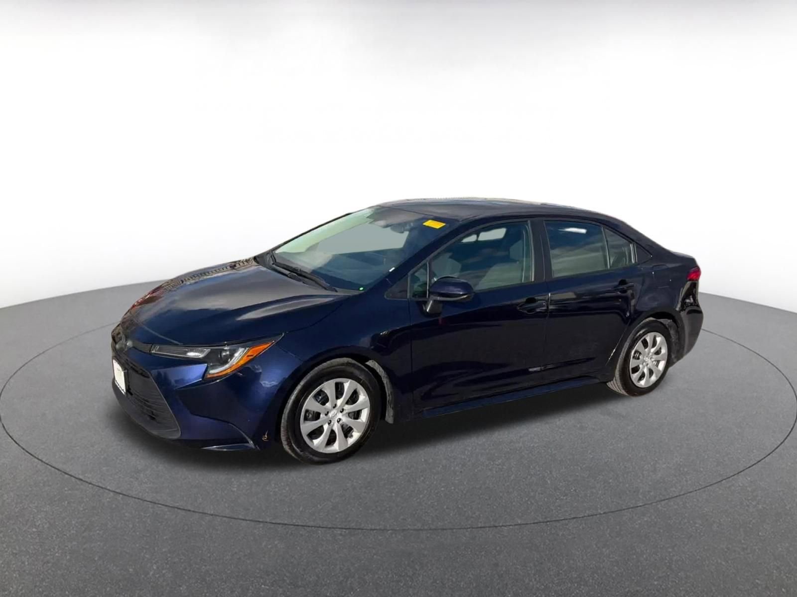 Used 2025 Toyota Corolla LE image 8