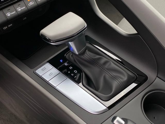 Certified 2025 Hyundai Elantra SEL image 20