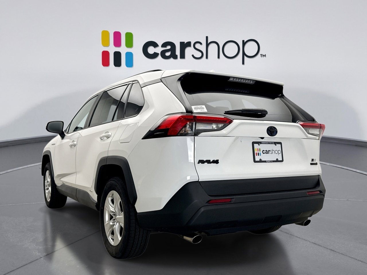 Used 2021 Toyota RAV4 XLE w/ Convenience Package AWD/4WD image 3