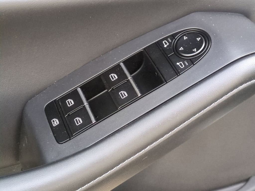 Certified 2021 MAZDA CX-30 AWD 2.5 S w/ Select Package image 12