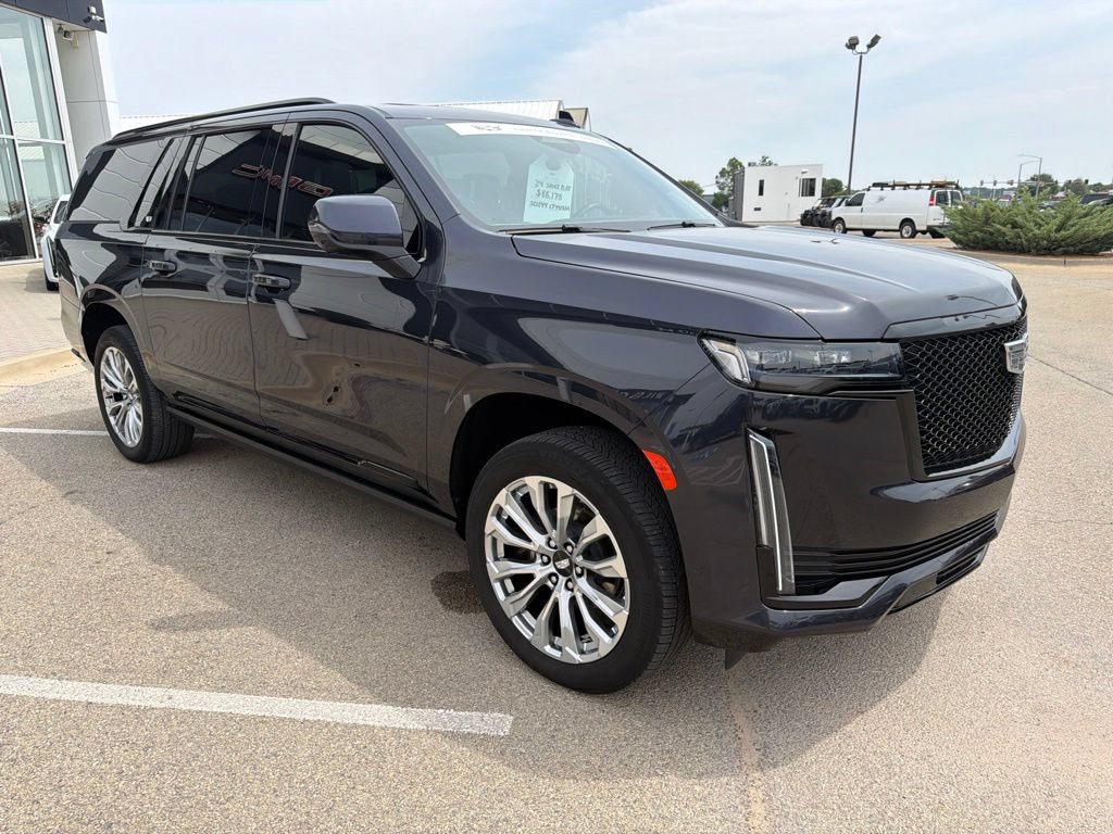 Certified 2024 Cadillac Escalade ESV Sport Platinum w/ LPO, ONYX Package AWD/4WD image 7