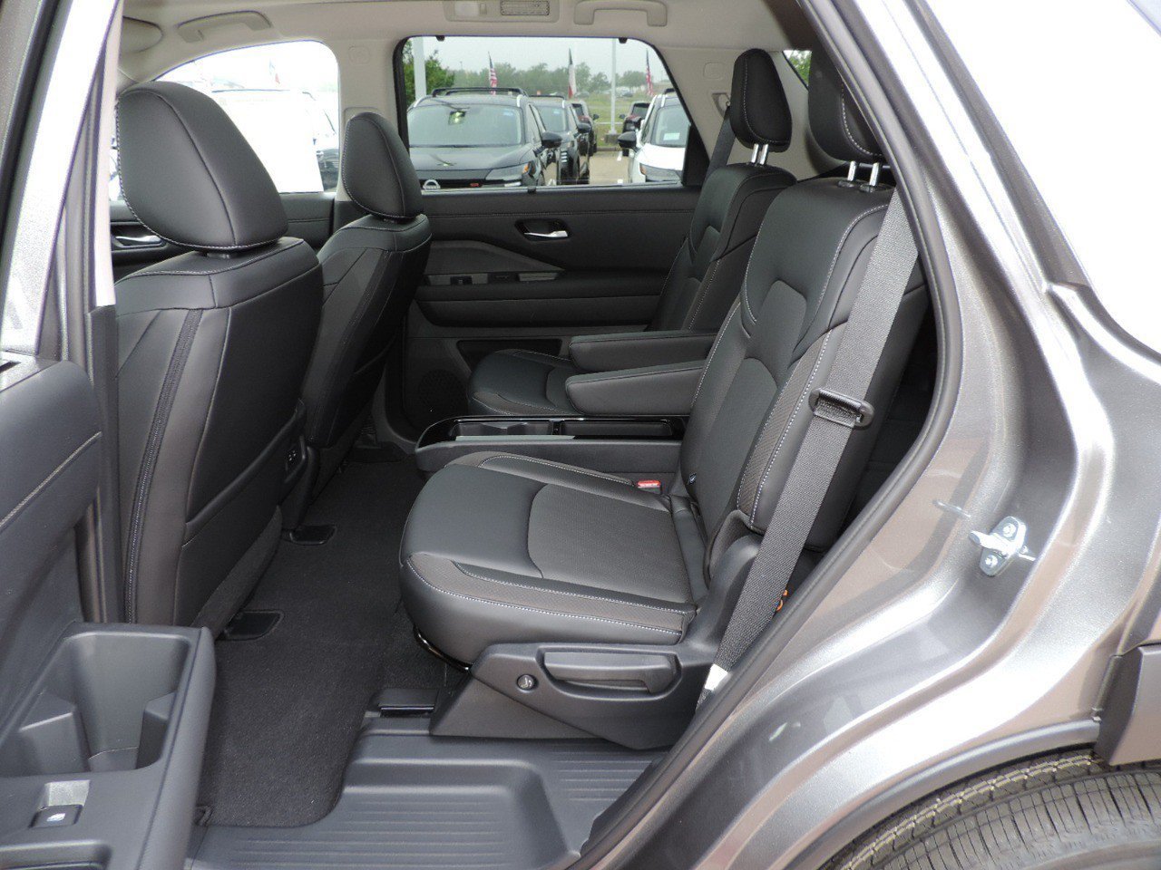 New 2026 Nissan Pathfinder SL w/ SL Premium Package FWD image 20