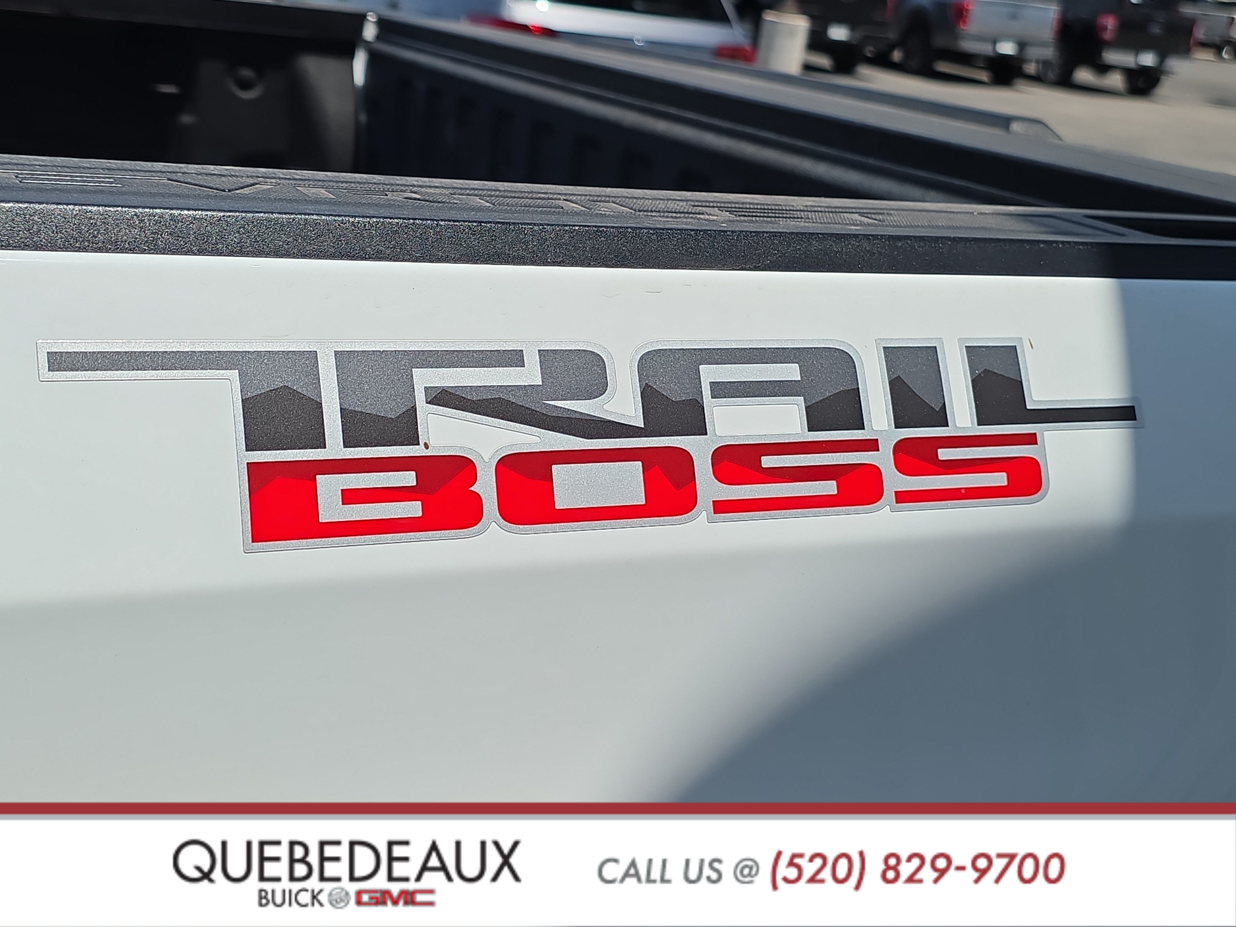 Used 2020 Chevrolet Silverado 1500 LT Trail Boss AWD/4WD image 7
