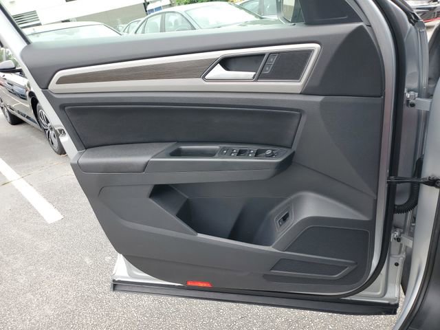 Used 2018 Volkswagen Atlas SE FWD image 29