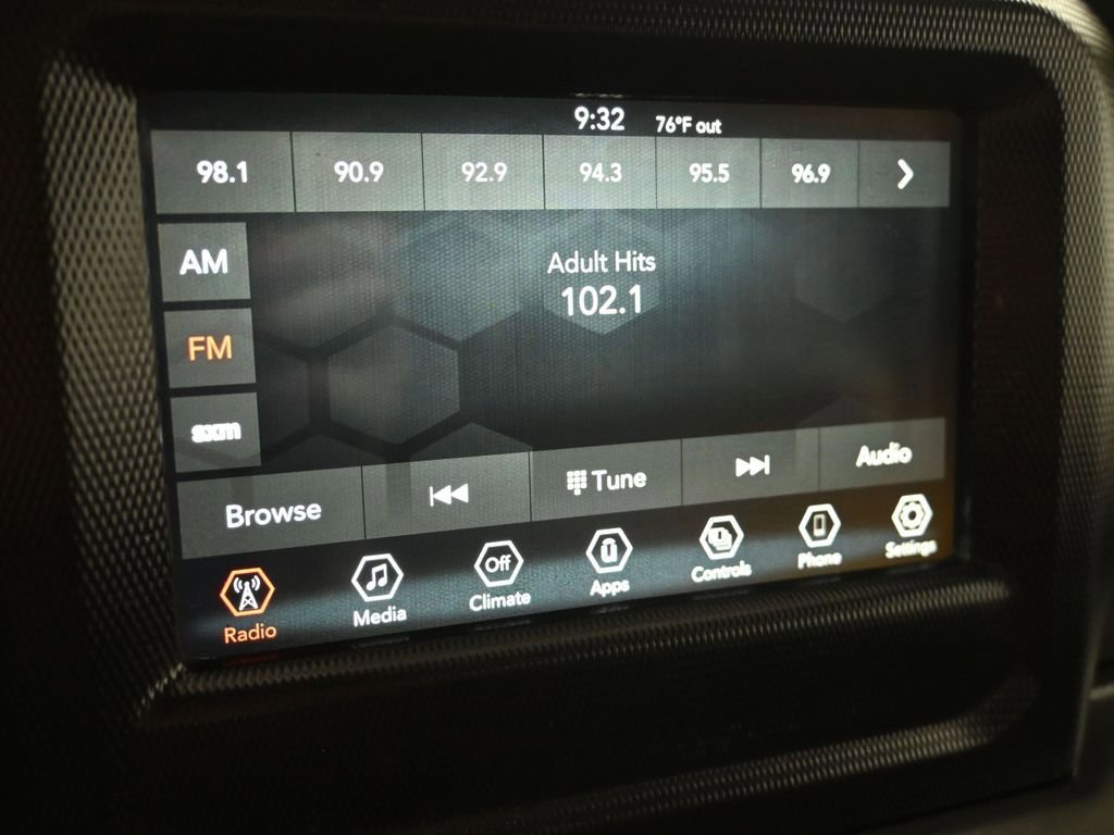 Used 2021 Jeep Gladiator Mojave AWD/4WD image 16