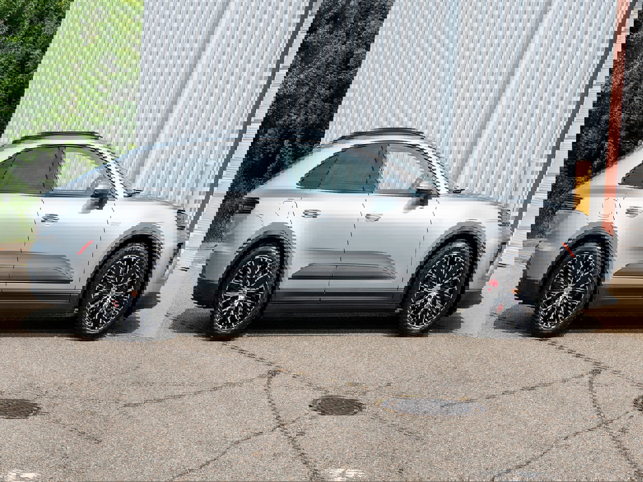 New 2025 Porsche Macan 4S Electric image 8