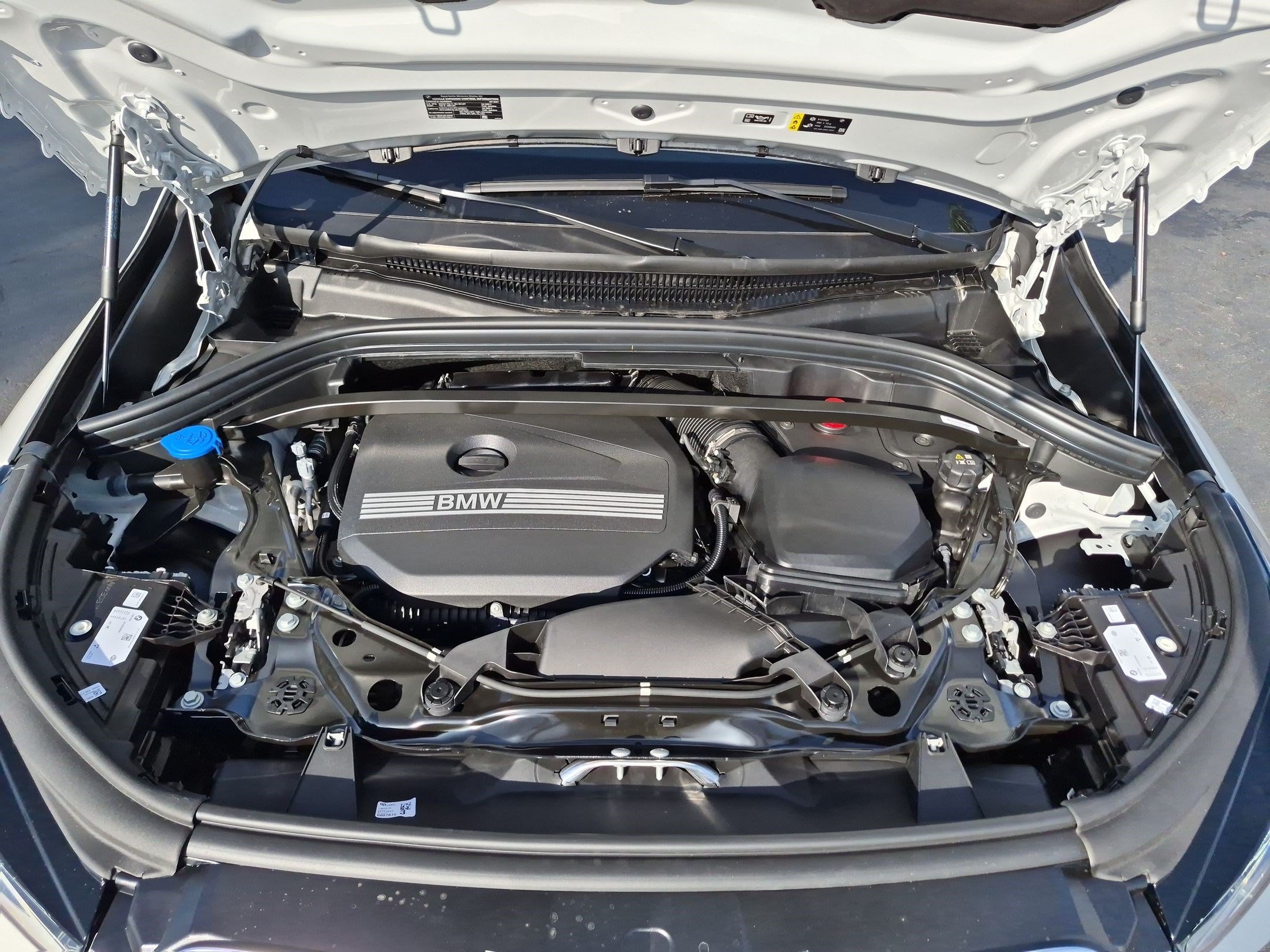 New 2027 BMW X1 xDrive28i AWD/4WD image 34