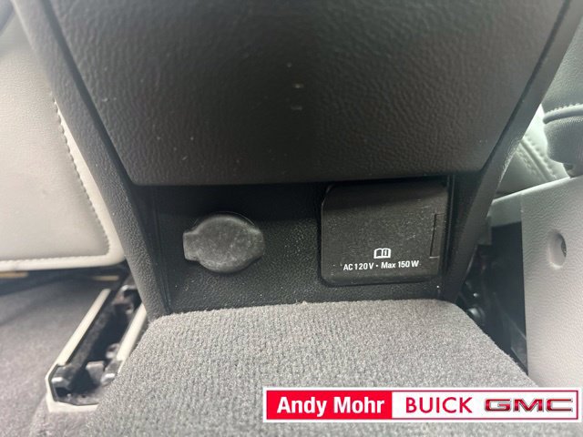 Used 2013 Cadillac XTS Premium FWD image 38