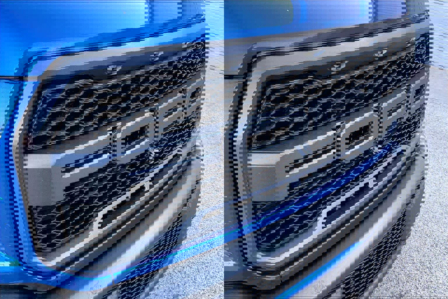 Used 2017 Ford F150 Raptor w/ Equipment Group 802A Luxury image 30