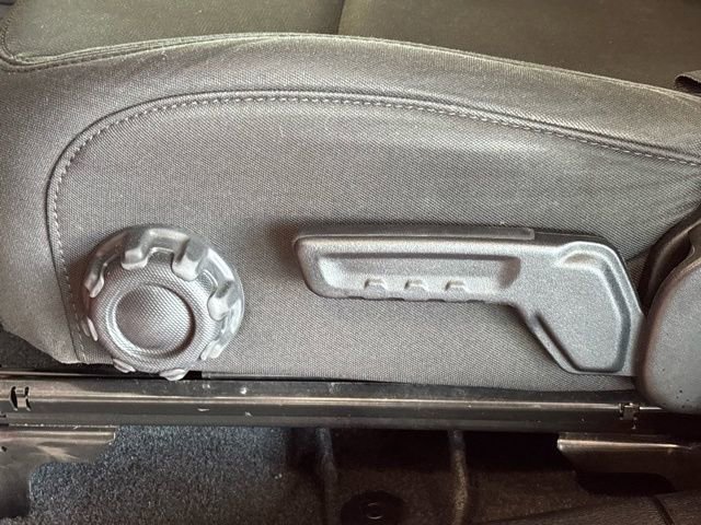 Used 2023 Jeep Gladiator Sport image 34