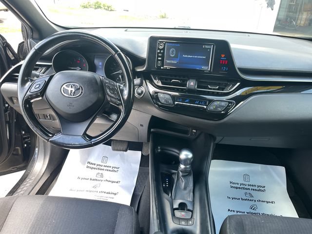Used 2018 Toyota C-HR XLE FWD image 31