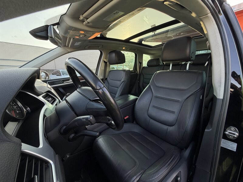 Used 2012 Volkswagen Touareg Hybrid AWD/4WD image 40