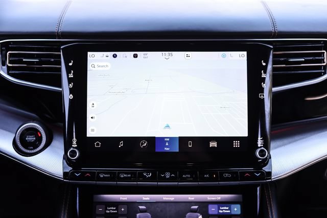 Used 2022 Jeep Grand Wagoneer Series III w/ Flexible Seating Group AWD/4WD image 43