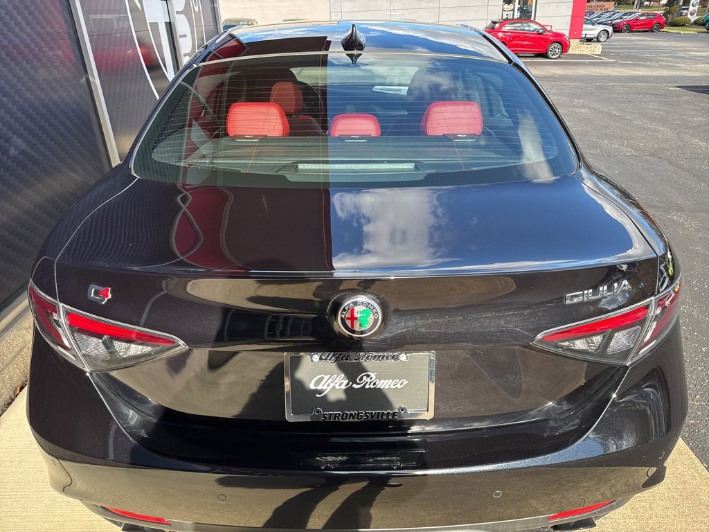 New 2025 Alfa Romeo Giulia AWD image 7