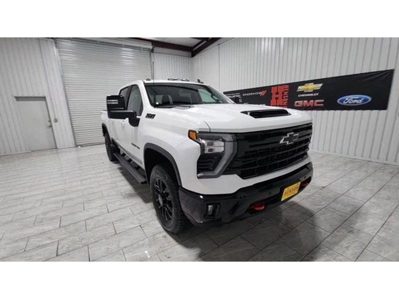 New 2025 Chevrolet Silverado 2500 LT w/ Trail Boss Package image 2