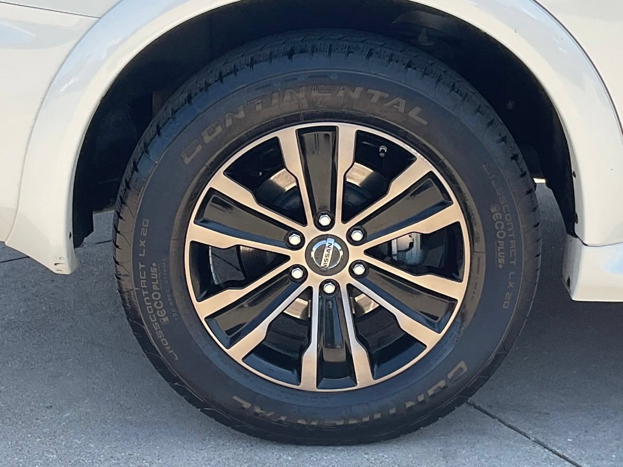 Used 2019 Nissan Armada Platinum w/ Captain's Chairs Package AWD/4WD image 7