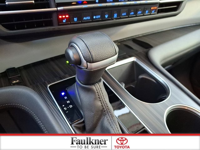 Certified 2023 Toyota Sienna Limited image 15