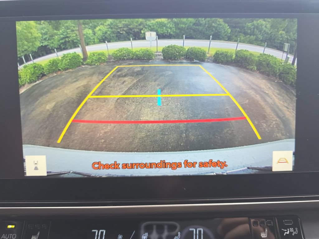 Used 2025 Toyota Camry XSE FWD image 32
