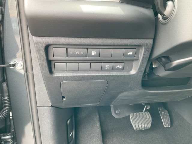 New 2026 Nissan Rogue SL AWD/4WD image 19