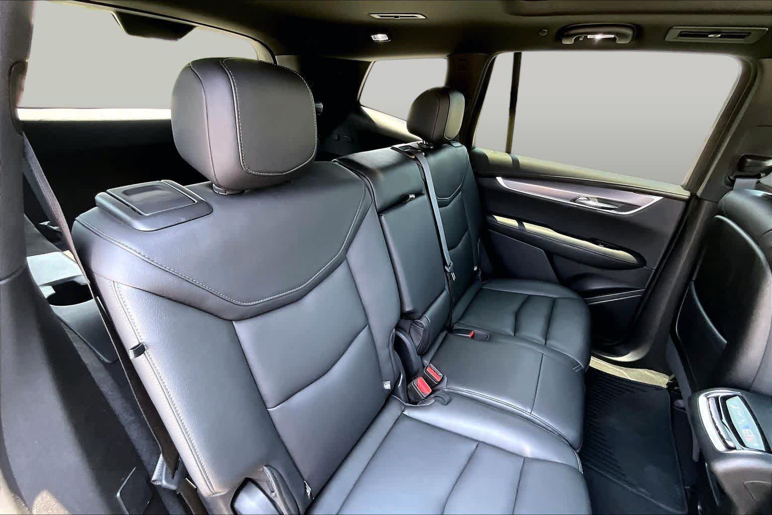 Used 2025 Cadillac XT6 Luxury FWD image 20