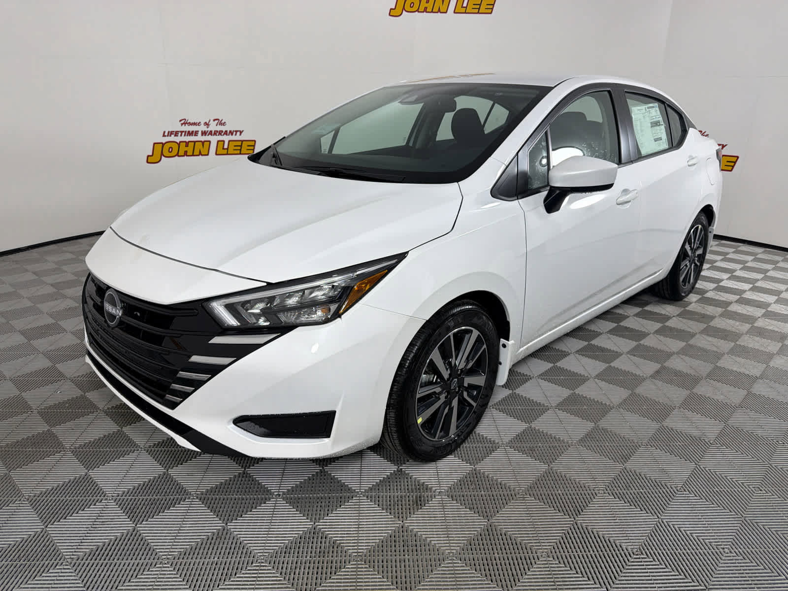 New 2025 Nissan Versa SV w/ Trunk Package