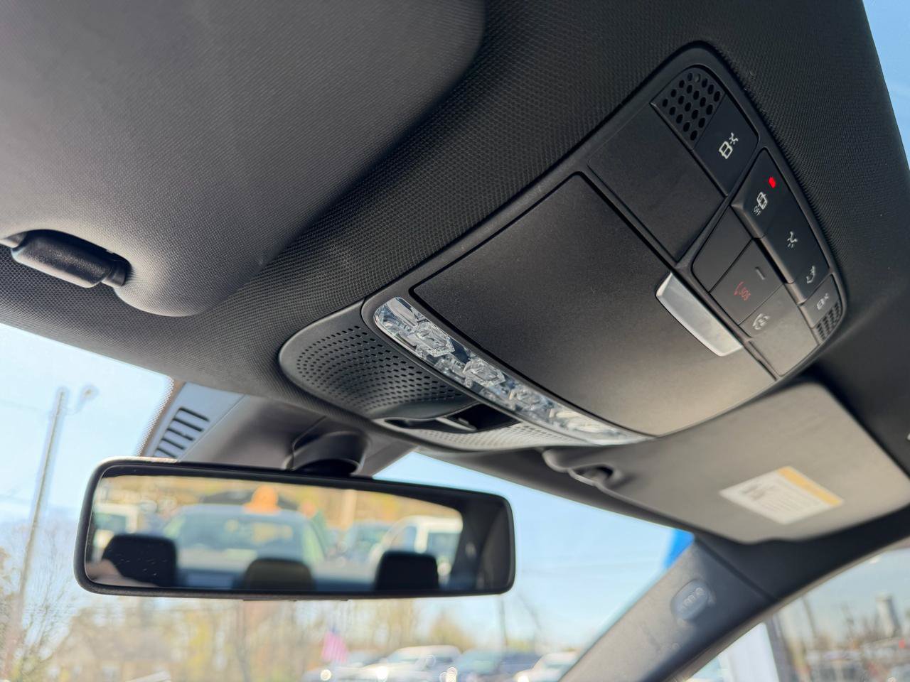 Used 2019 Mercedes-Benz C 300 4MATIC Sedan image 14