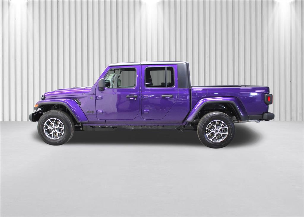 New 2026 Jeep Gladiator Sport image 7
