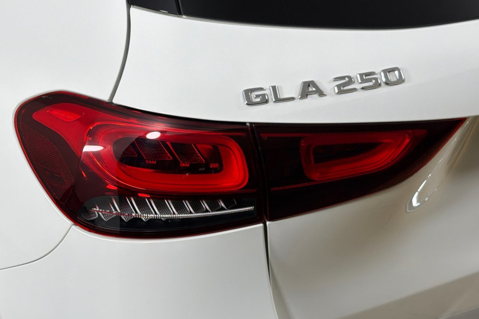 Used 2021 Mercedes-Benz GLA 250 image 25