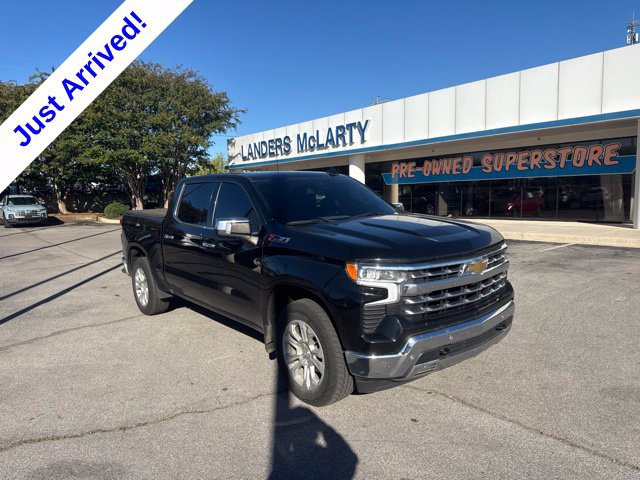 Used 2022 Chevrolet Silverado 1500 LTZ AWD/4WD image 1