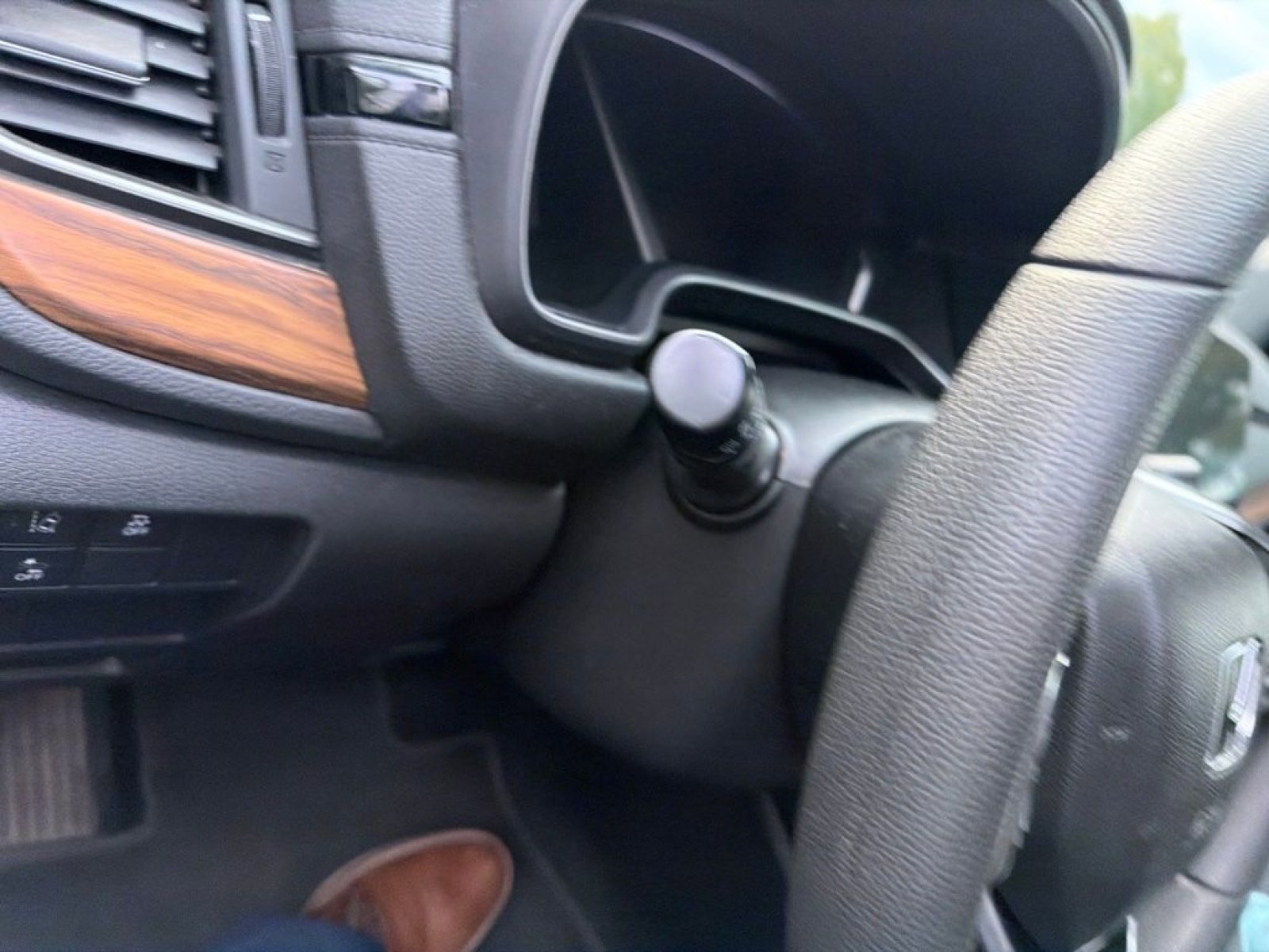 Used 2018 Honda CR-V EX image 12