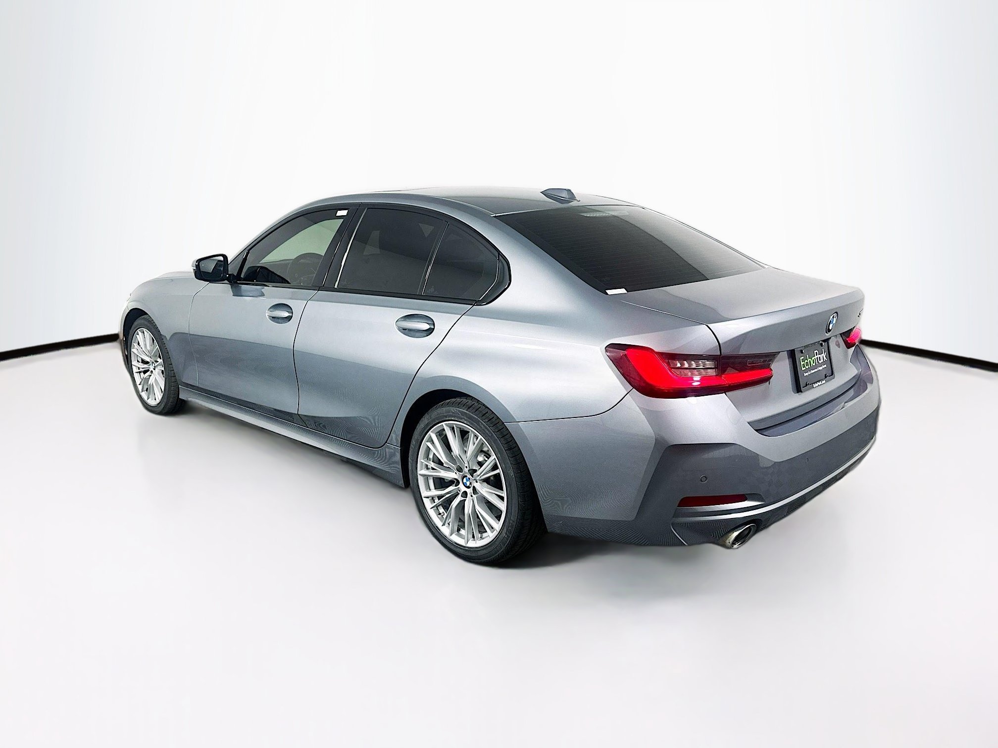 Used 2023 BMW 330i Sedan w/ Driving Assistance Package RWD image 5