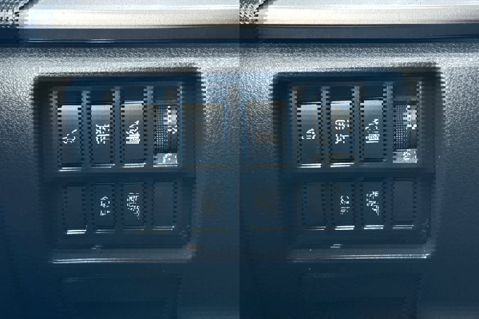 Used 2024 Subaru Forester Premium image 31