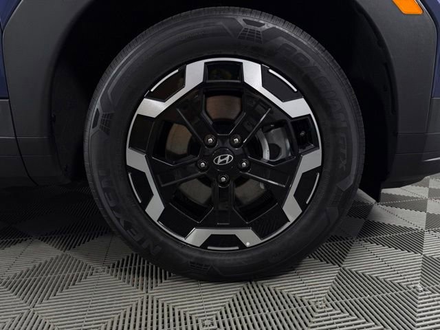 Used 2025 Hyundai Santa Fe SEL FWD image 11