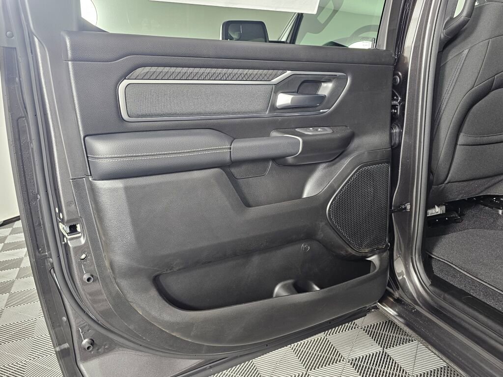 New 2026 RAM 1500 Big Horn w/ Sport Appearance Package AWD/4WD image 31