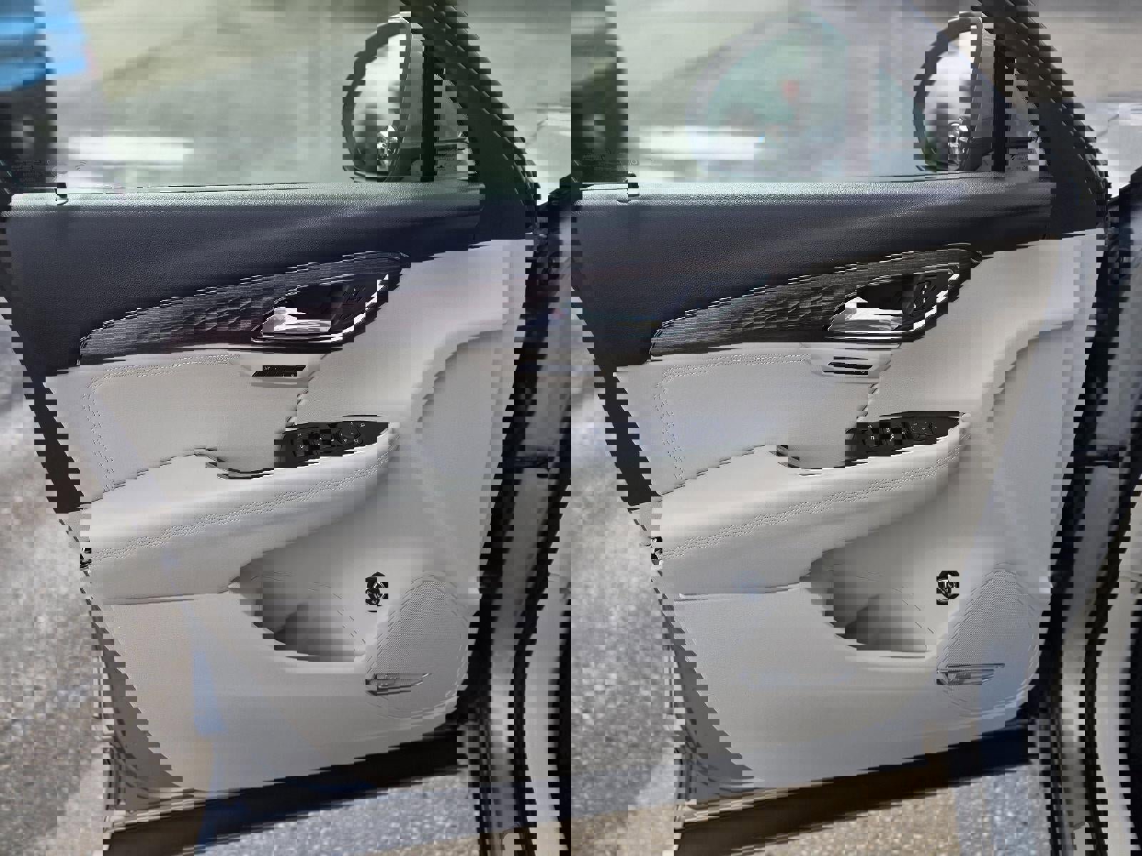 Certified 2023 Buick Envision Avenir image 24