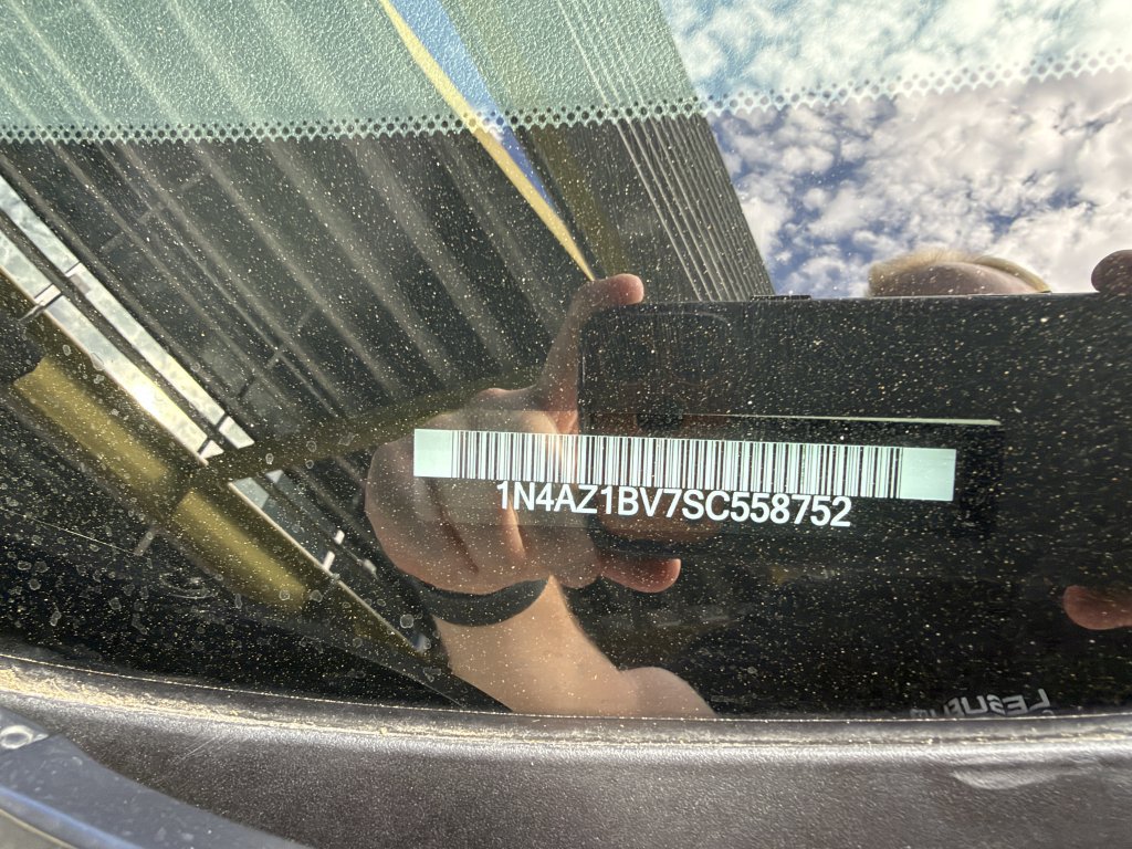 Used 2025 Nissan Leaf S FWD image 36