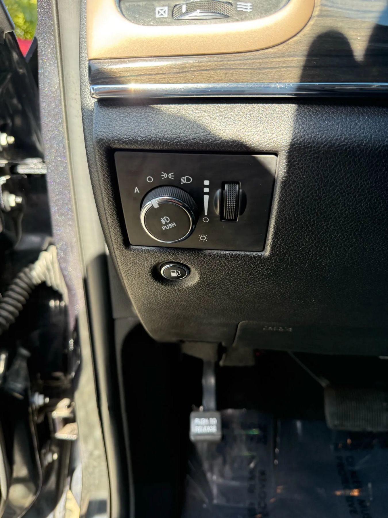 Used 2016 Jeep Grand Cherokee Overland image 29