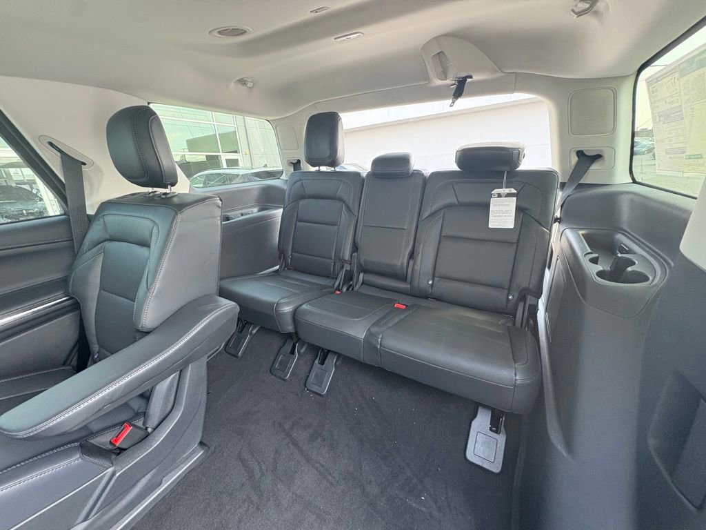 New 2025 Lincoln Navigator Reserve w/ Jet Appearance Package image 11